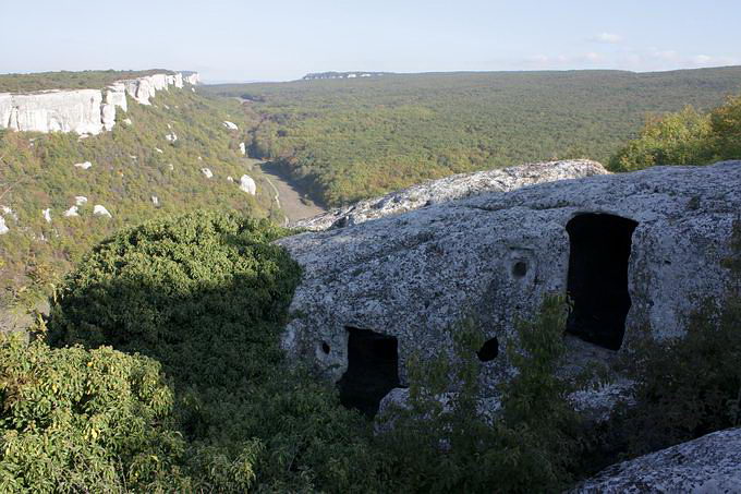 Эски-Кермен, пещерный город, Крым