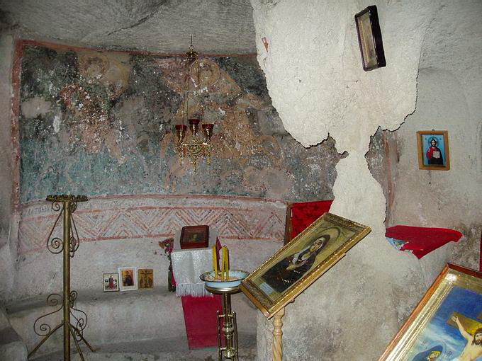 Эски-Кермен, пещерный город, Крым