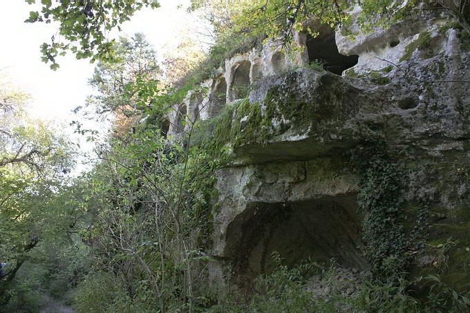 Мангуп-Кале, пещерный город, Крым